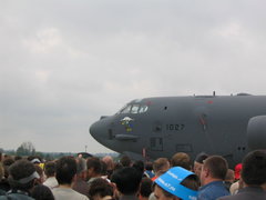 Откуда исходит угроза миру - Би-52 на МАКС-2003.JPG