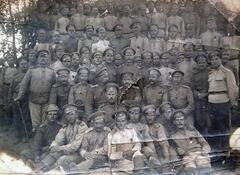 5-я рота 70-го Ряжского полка после награждения Георгиевскими крестами и медалями, 1915 или 1916 год