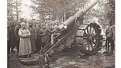 Тяжелое орудие из крепости Ковно на позиции р. Нарочь, 1916 г.